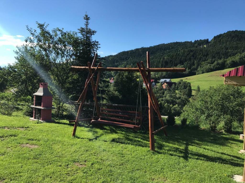 Malinowy Domek Villa Mlynczyska Buitenkant foto