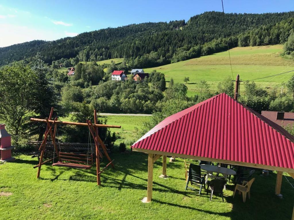 Malinowy Domek Villa Mlynczyska Buitenkant foto