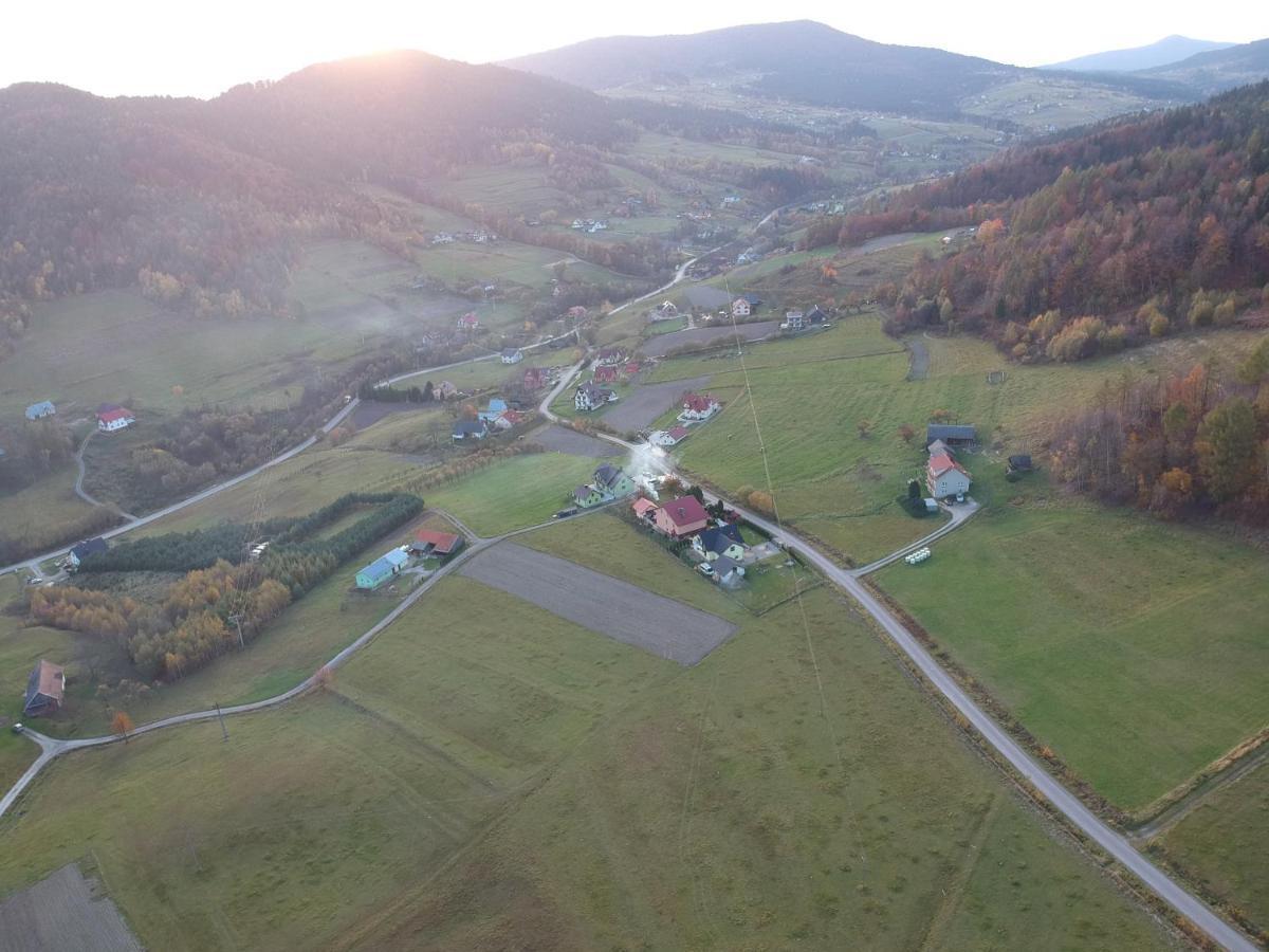 Malinowy Domek Villa Mlynczyska Buitenkant foto